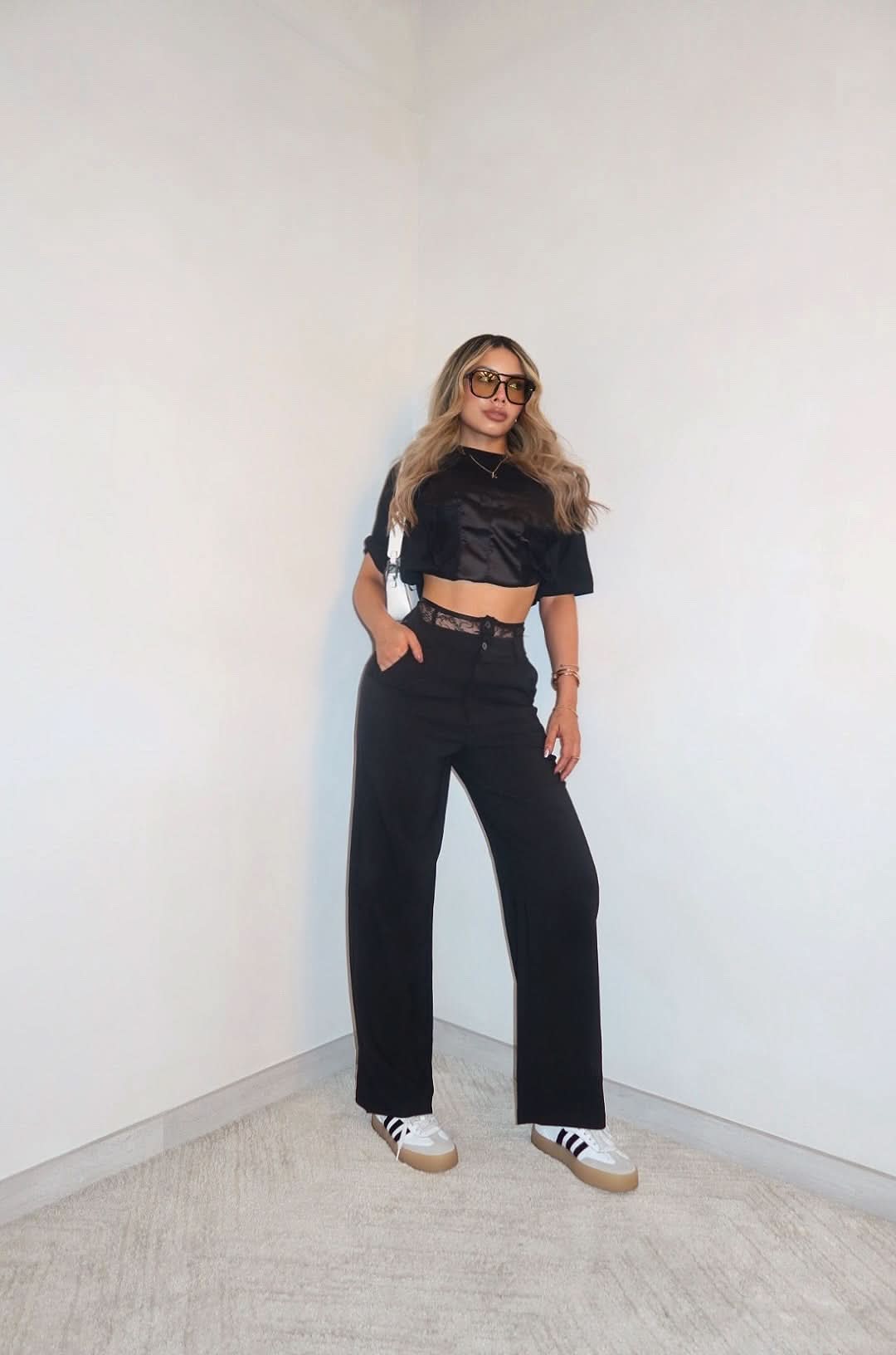 Oscuridad – Mid-Waist Jeans