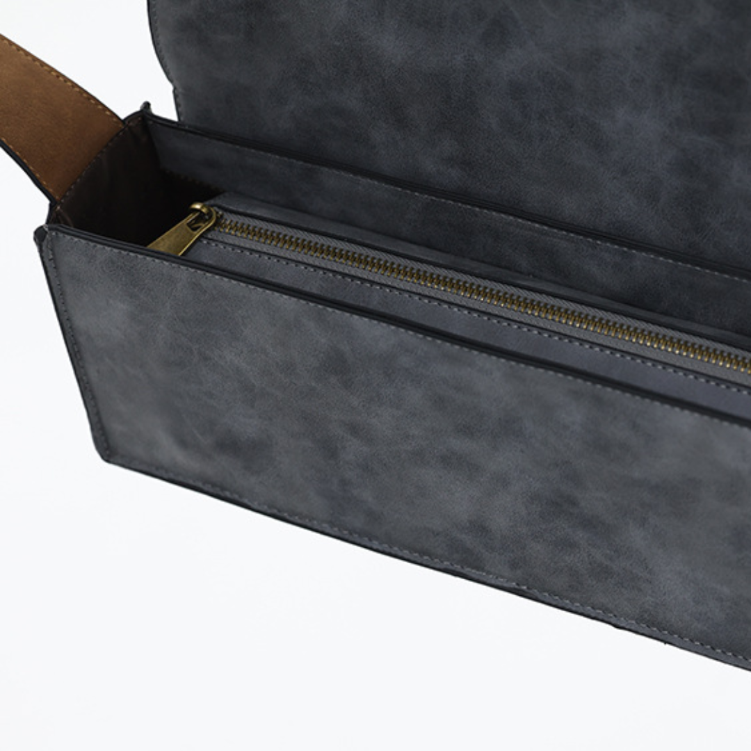 Diggi – Shoulder Bag