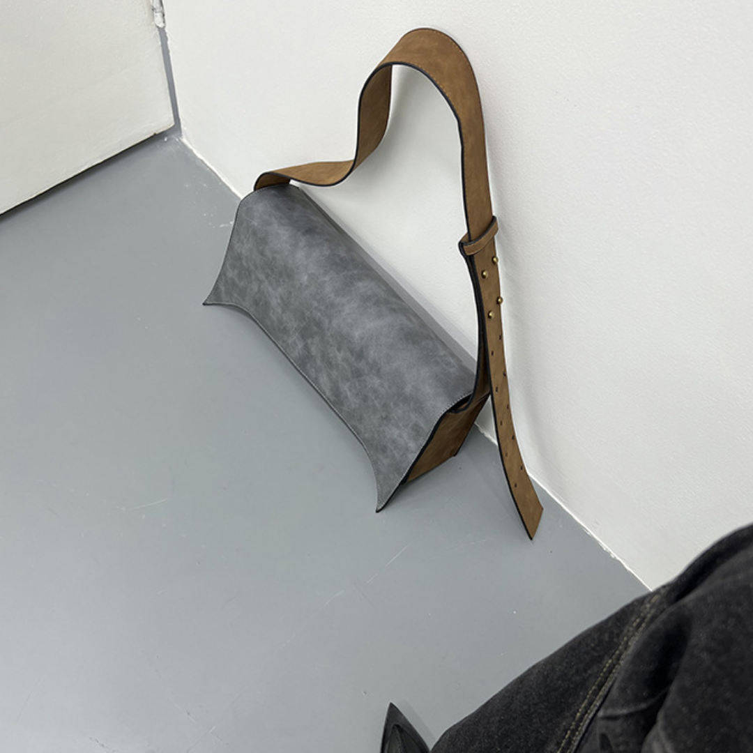 Diggi – Shoulder Bag