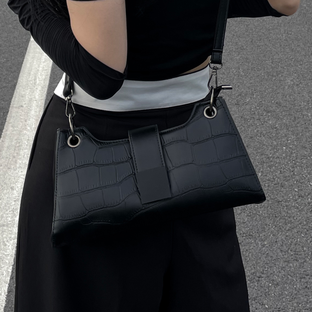 N'altravolta – Bag