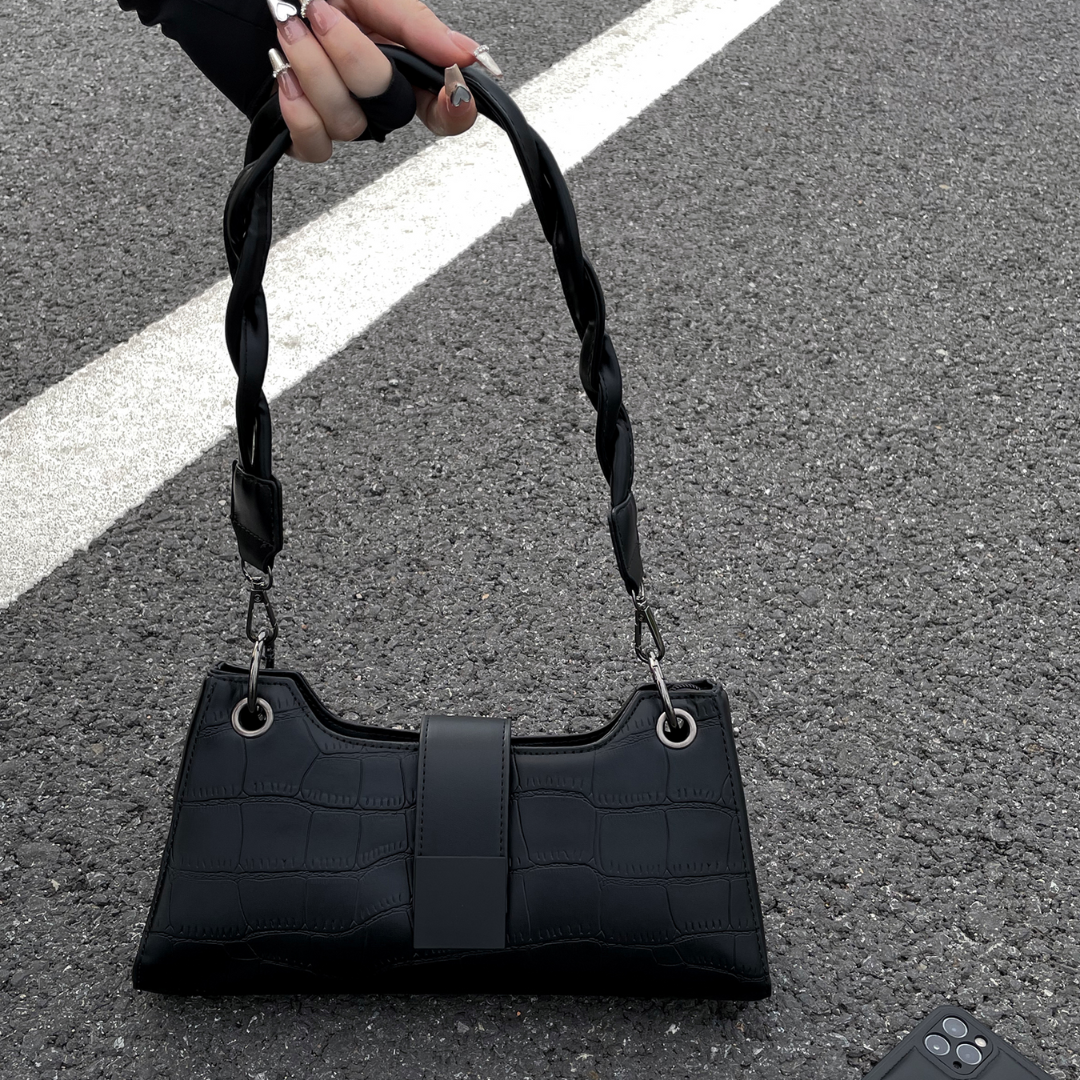 N'altravolta – Bag