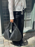 Vanta Hobo – Black