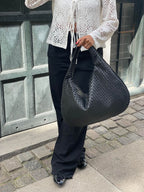 Vanta Hobo – Black