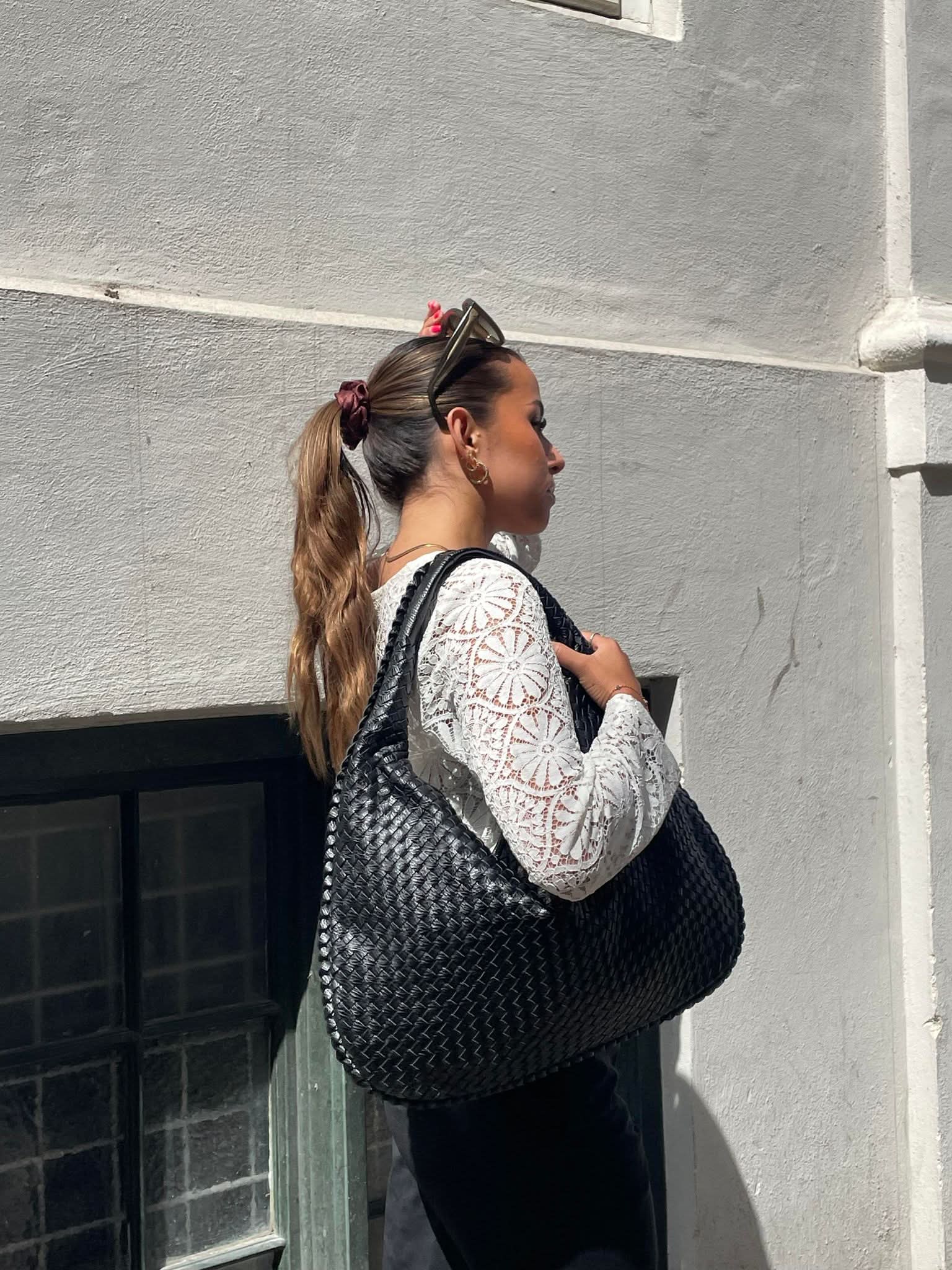 Vanta Hobo – Black