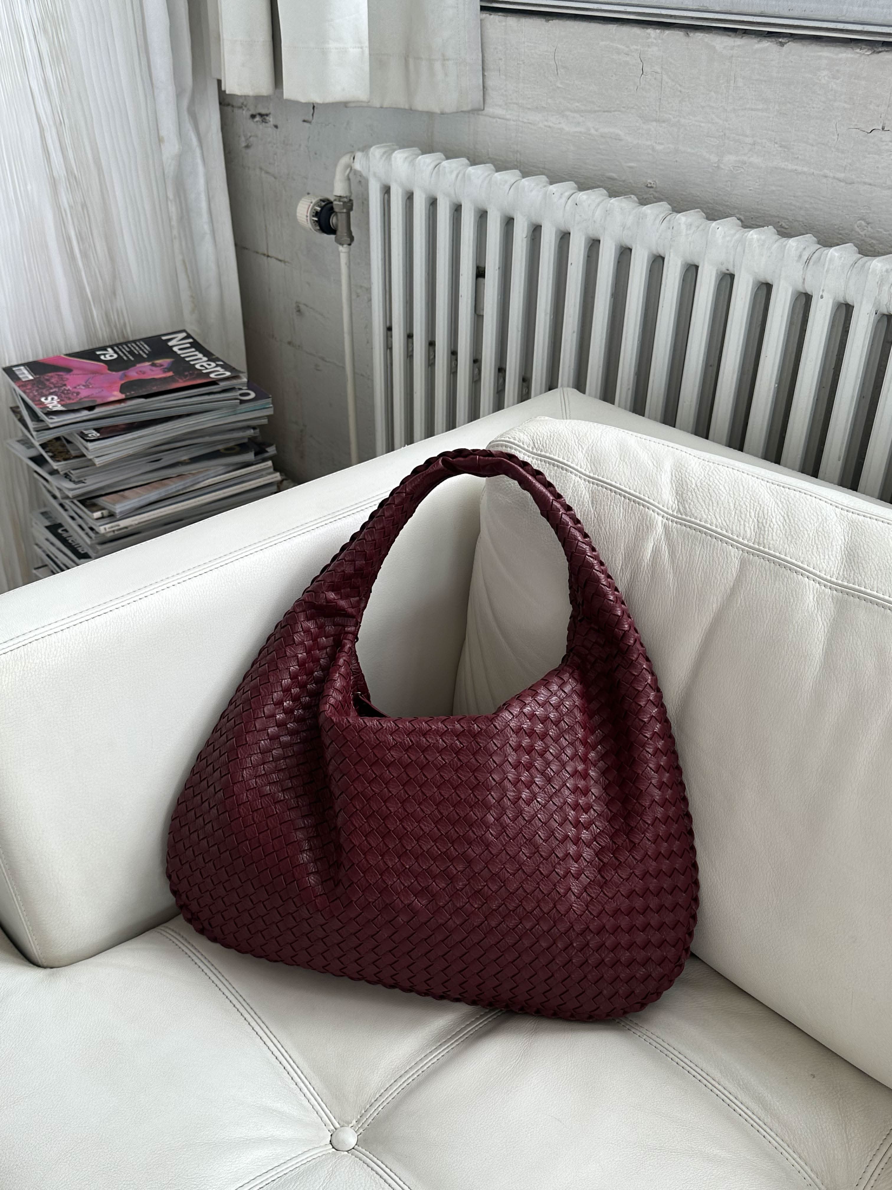 Vanta Hobo – Burgundy
