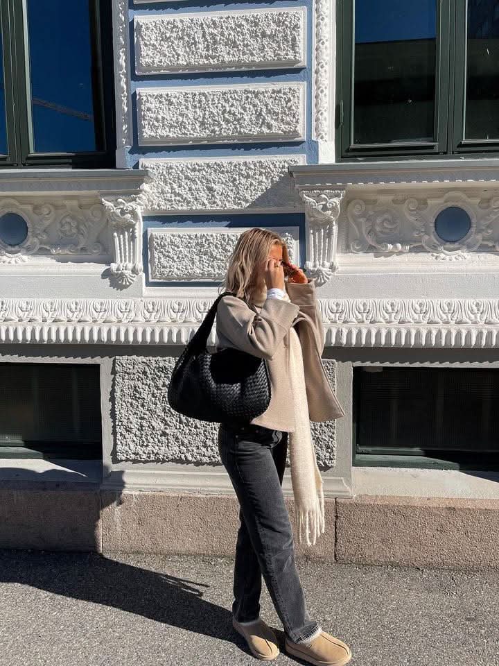 Vanta Hobo – Black