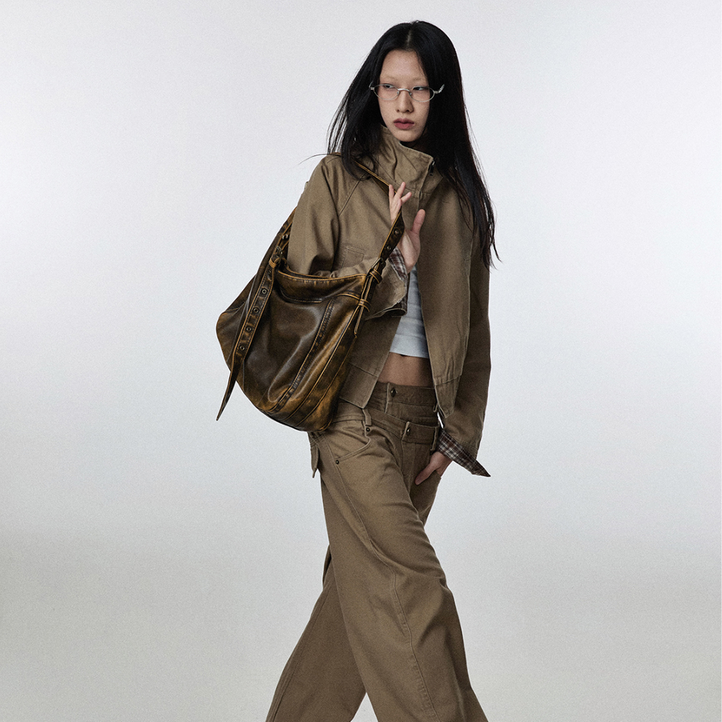 Dunno Voyager – Hobo Bag