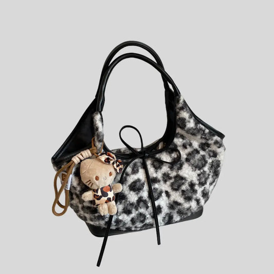 The Wild – Hobo Bag