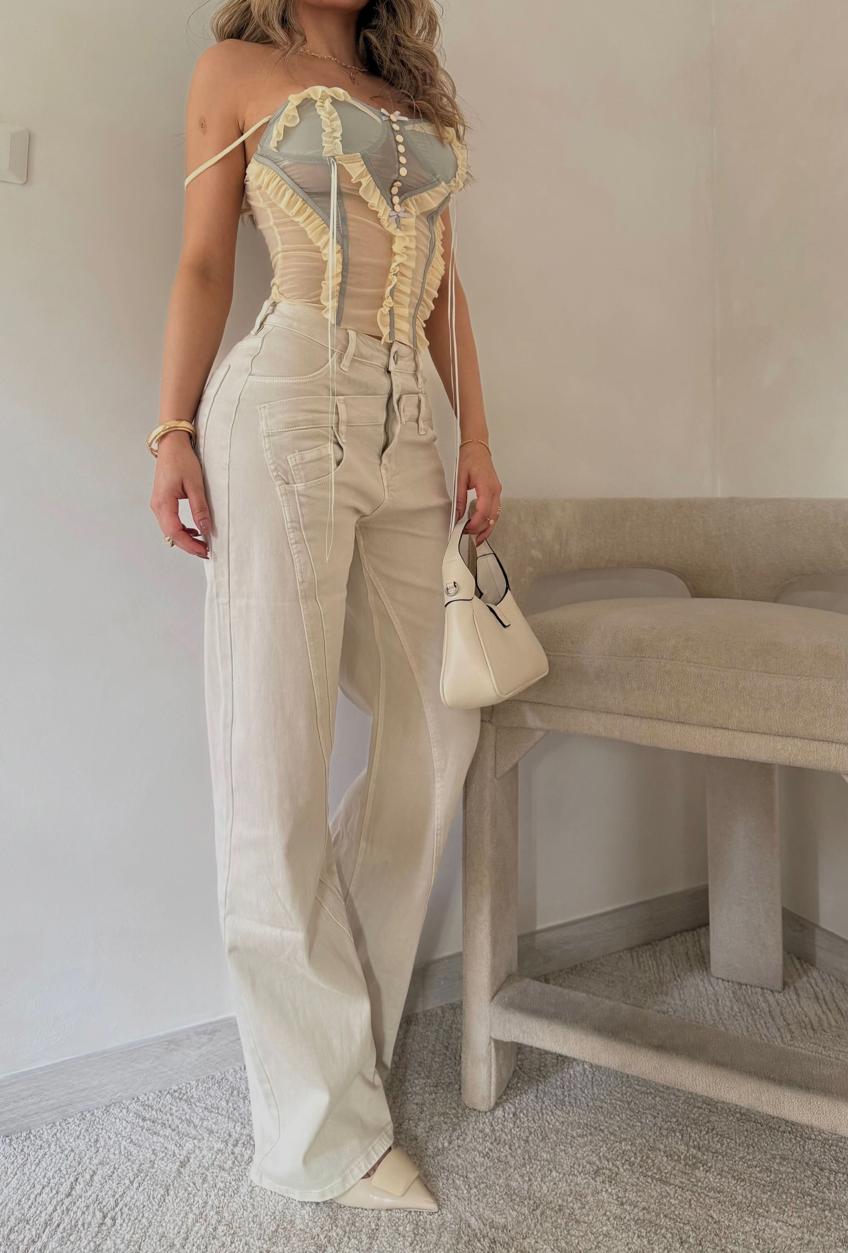 Coco Crema – Mid-Waist Jeans