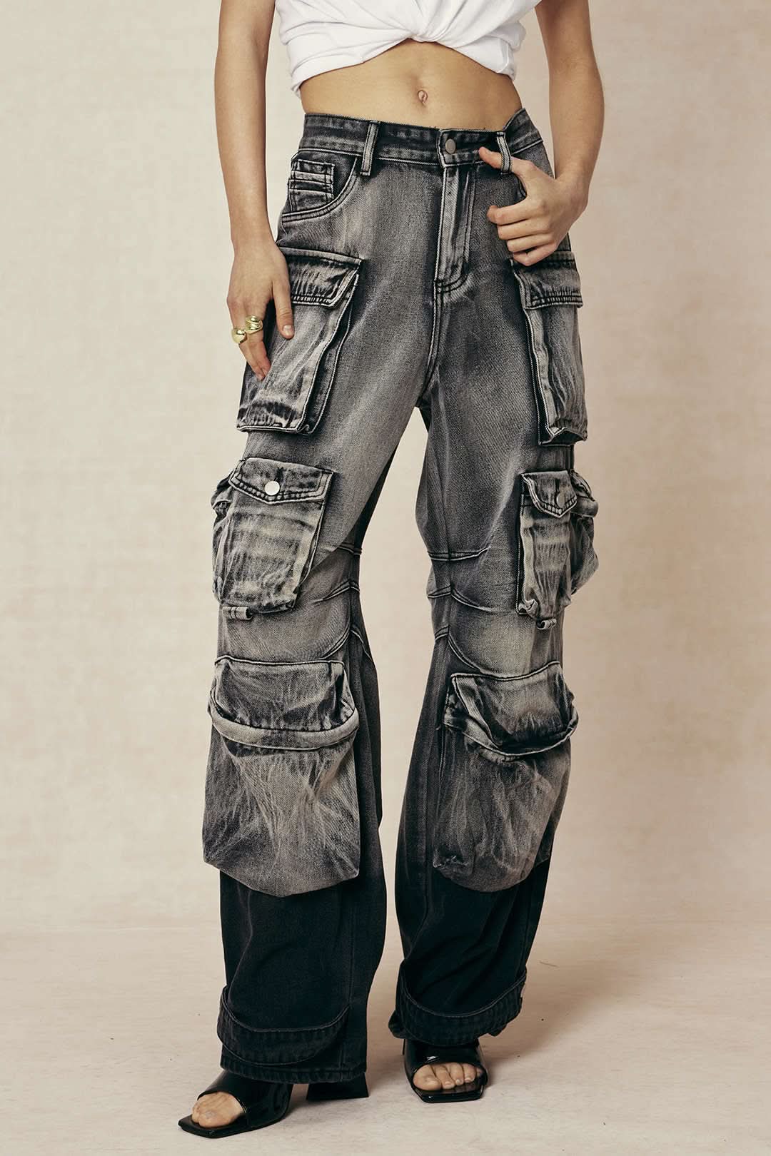 Sabbia – Y2K Multi-Pocket Cargo Denim
