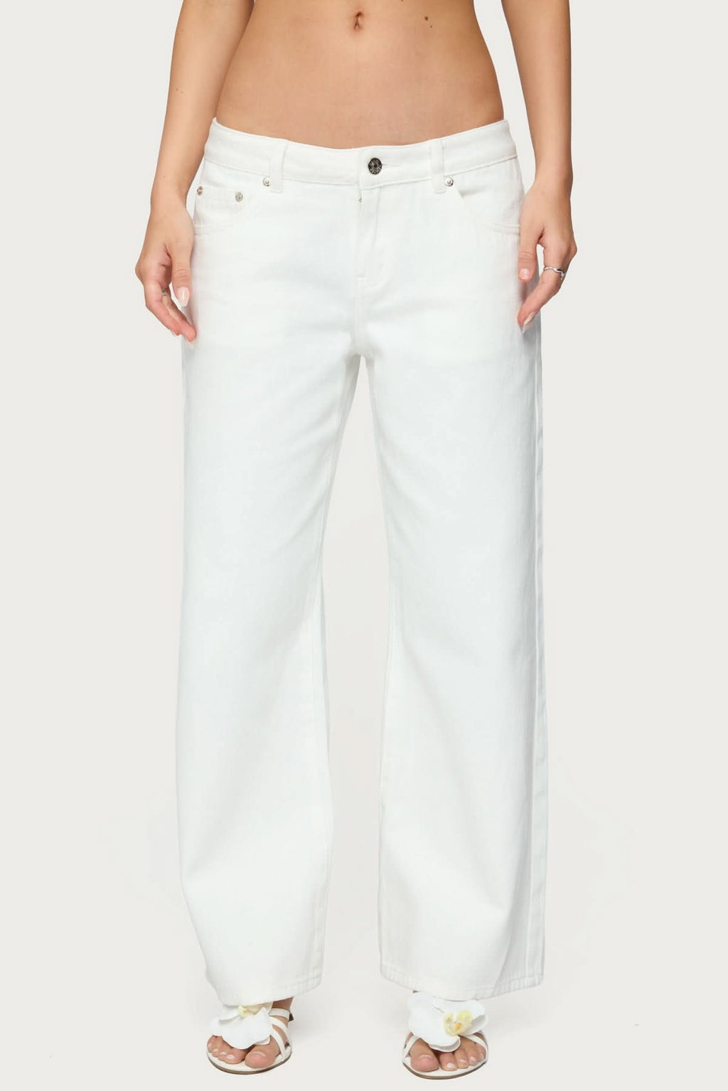 White Crush – Low Rise Slouchy Jeans