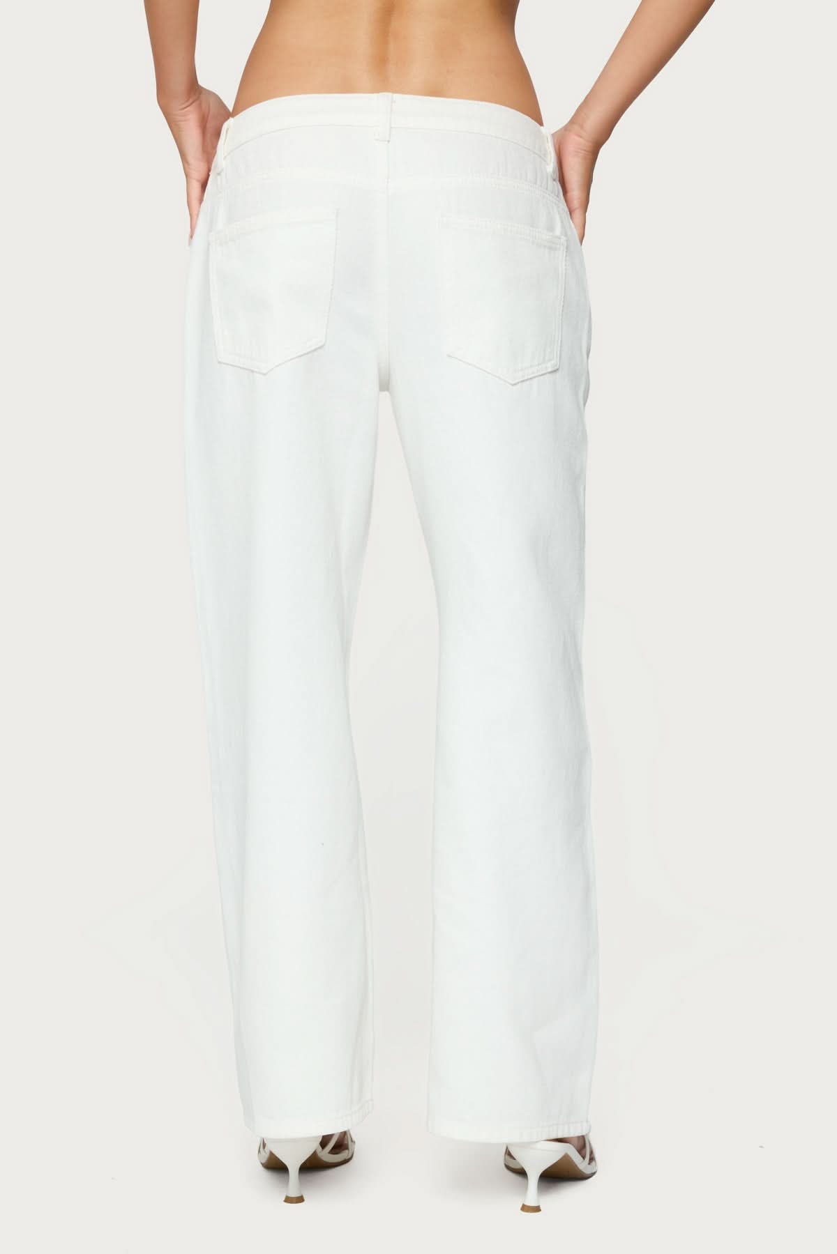 White Crush – Low Rise Slouchy Jeans
