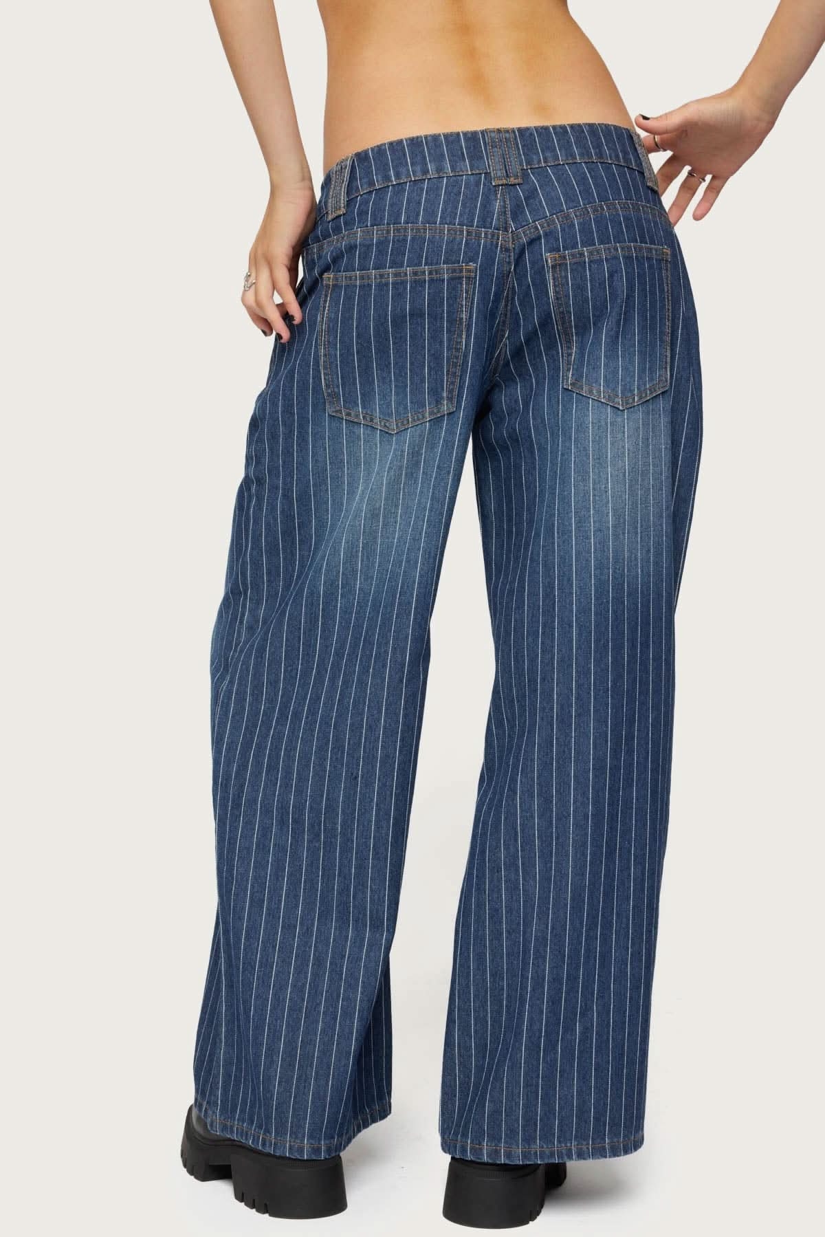 Pin Me – Low Rise Jeans