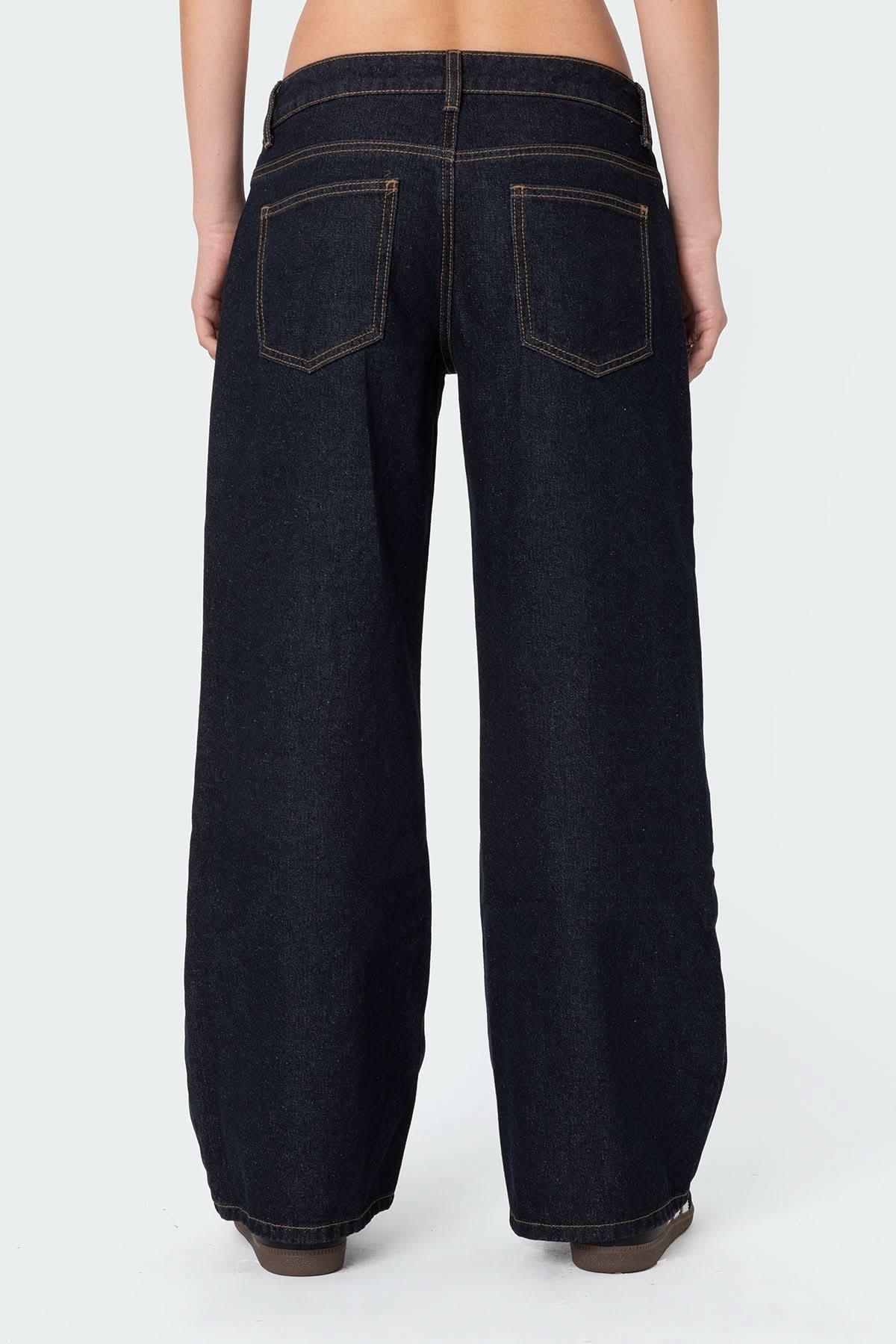 Noir – Low Rise Jeans