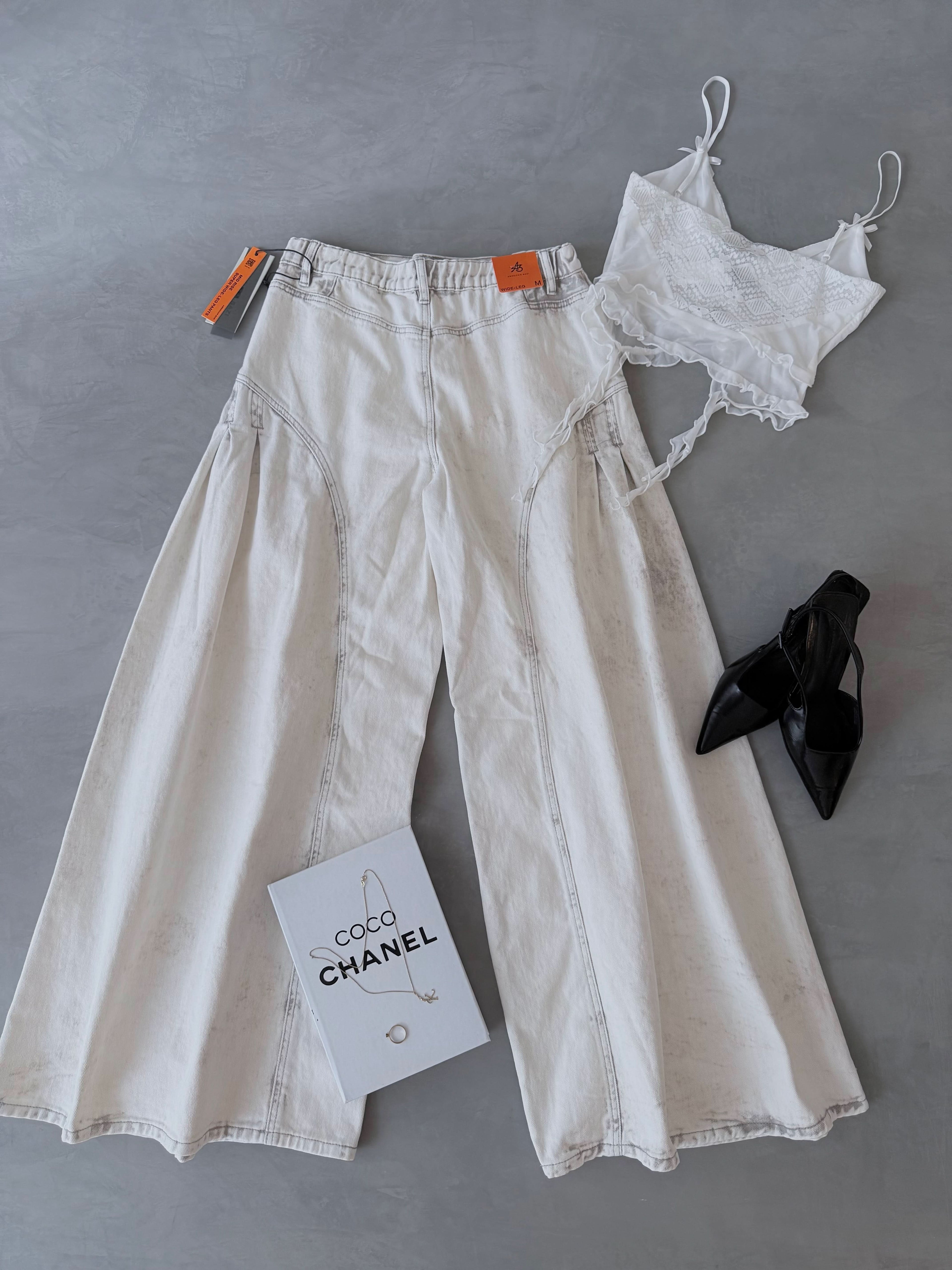 Loba Blanca – Waist Snatched Jeans