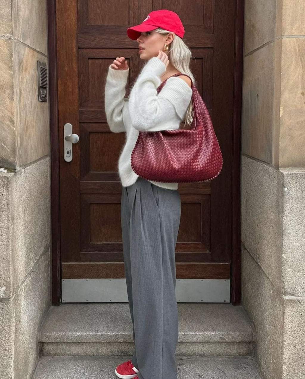 Vanta Hobo – Burgundy