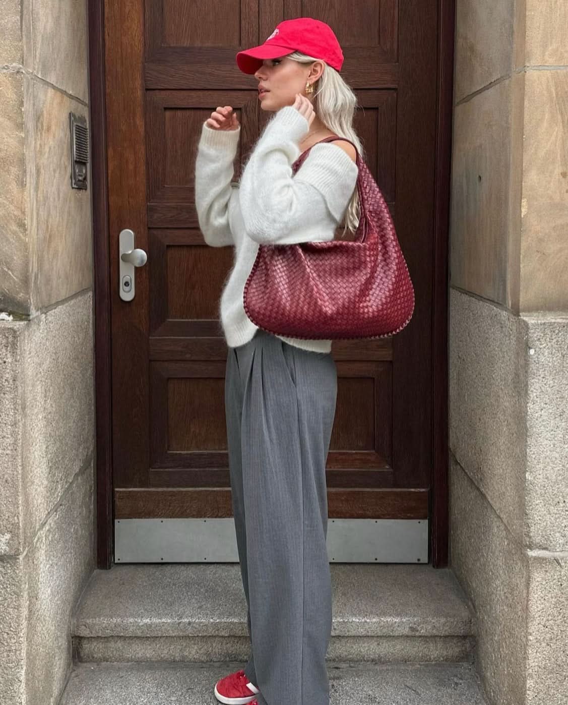 Vanta Hobo – Burgundy