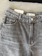 Callejera – Washed Denim Jeans
