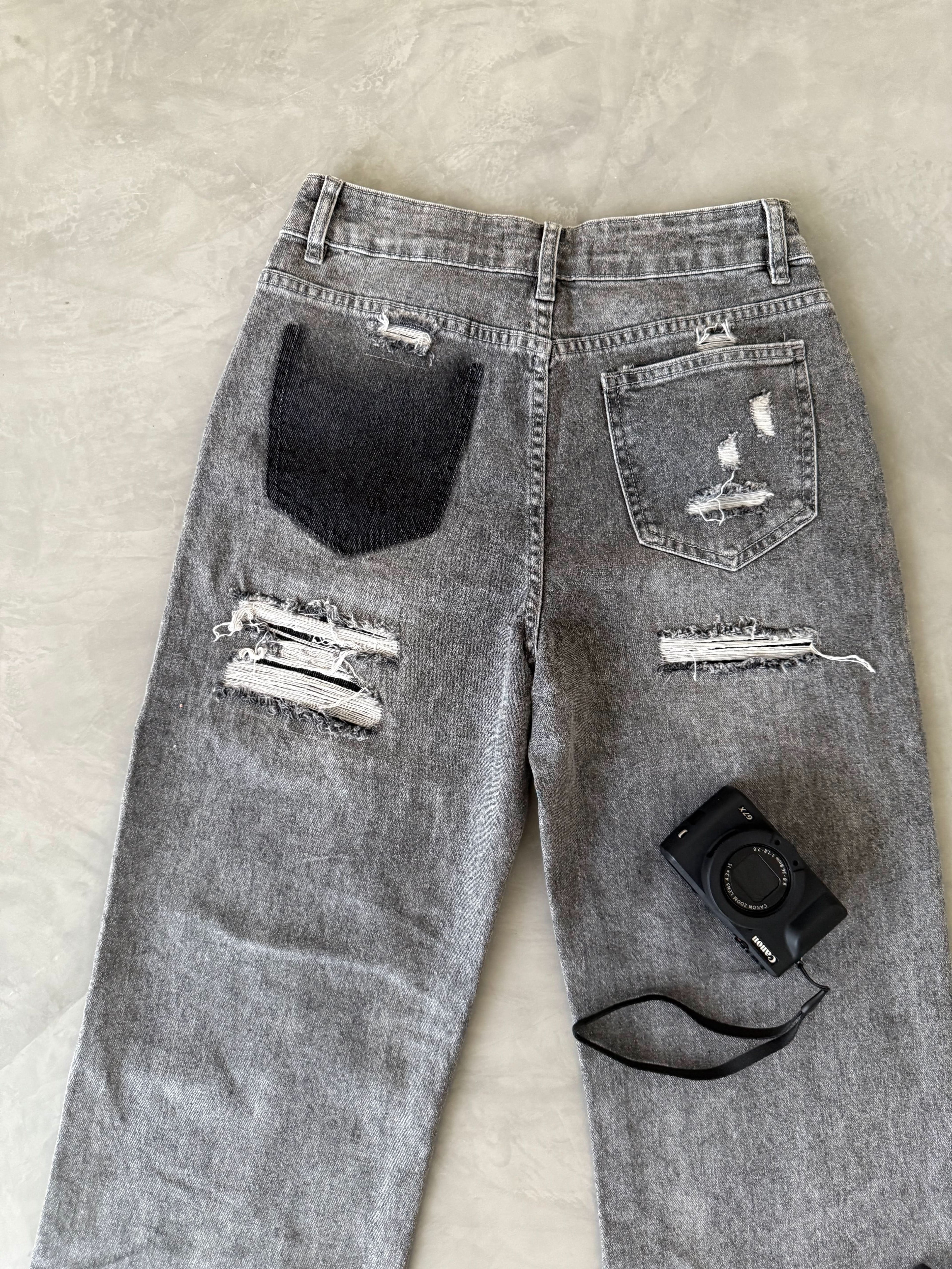 Callejera – Washed Denim Jeans