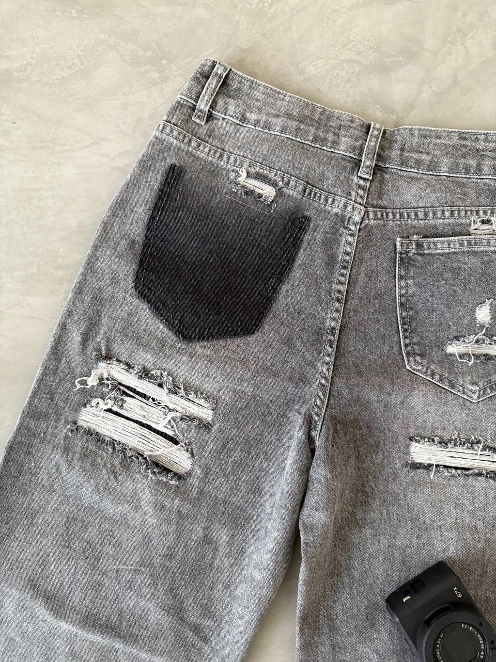 Callejera – Washed Denim Jeans