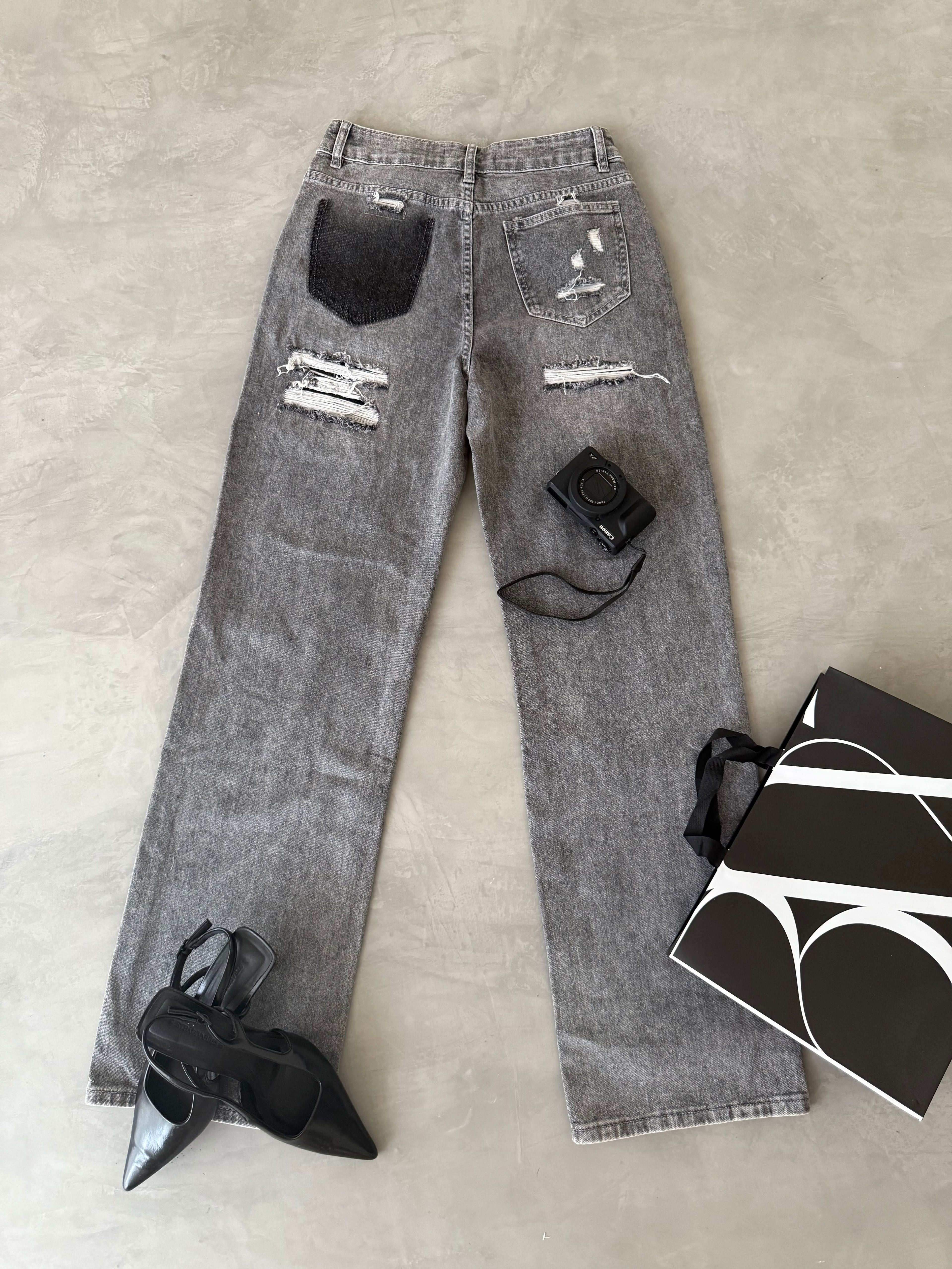 Callejera – Washed Denim Jeans