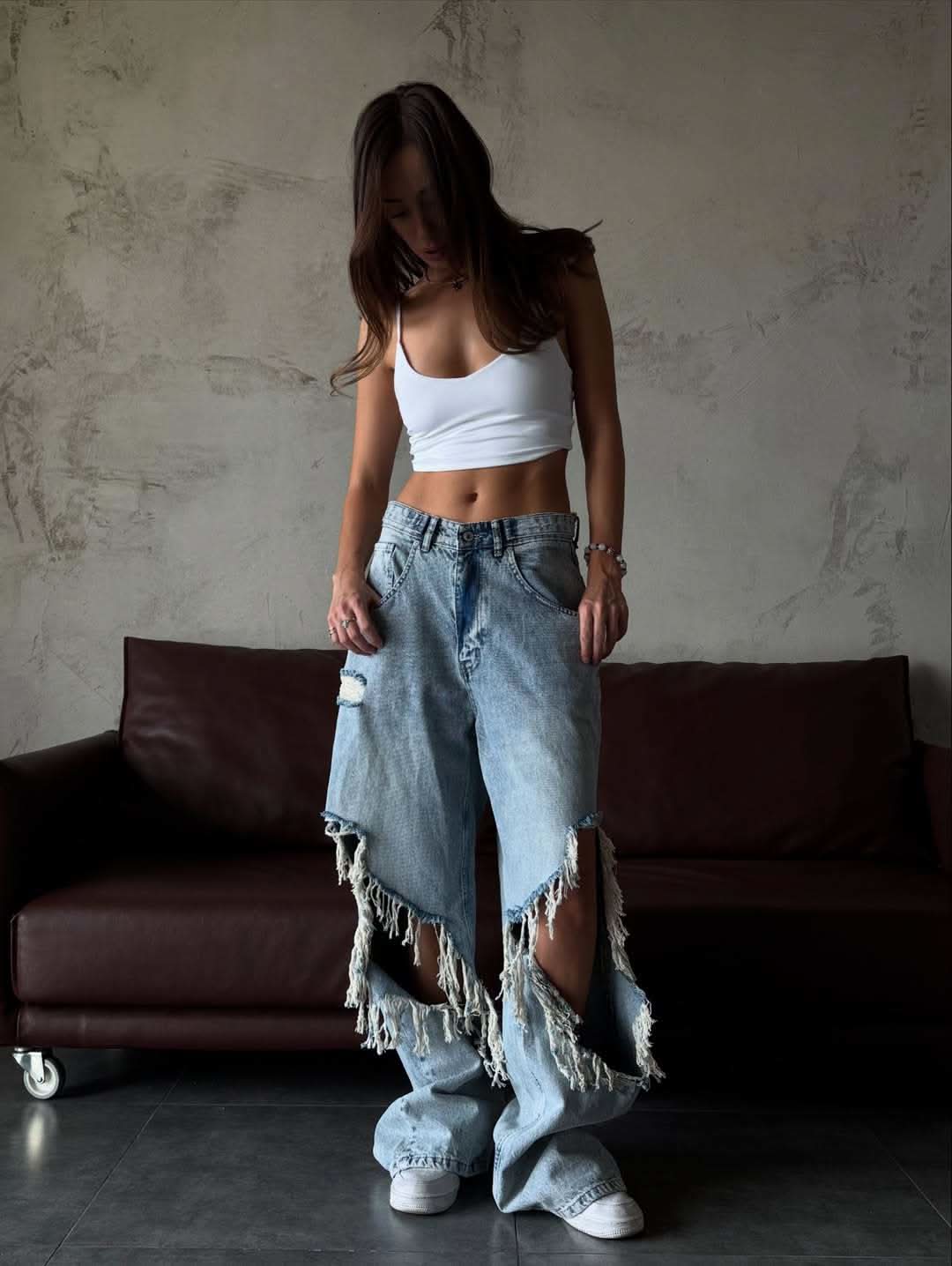 Edge Break – Shredded Wide-Leg Denim