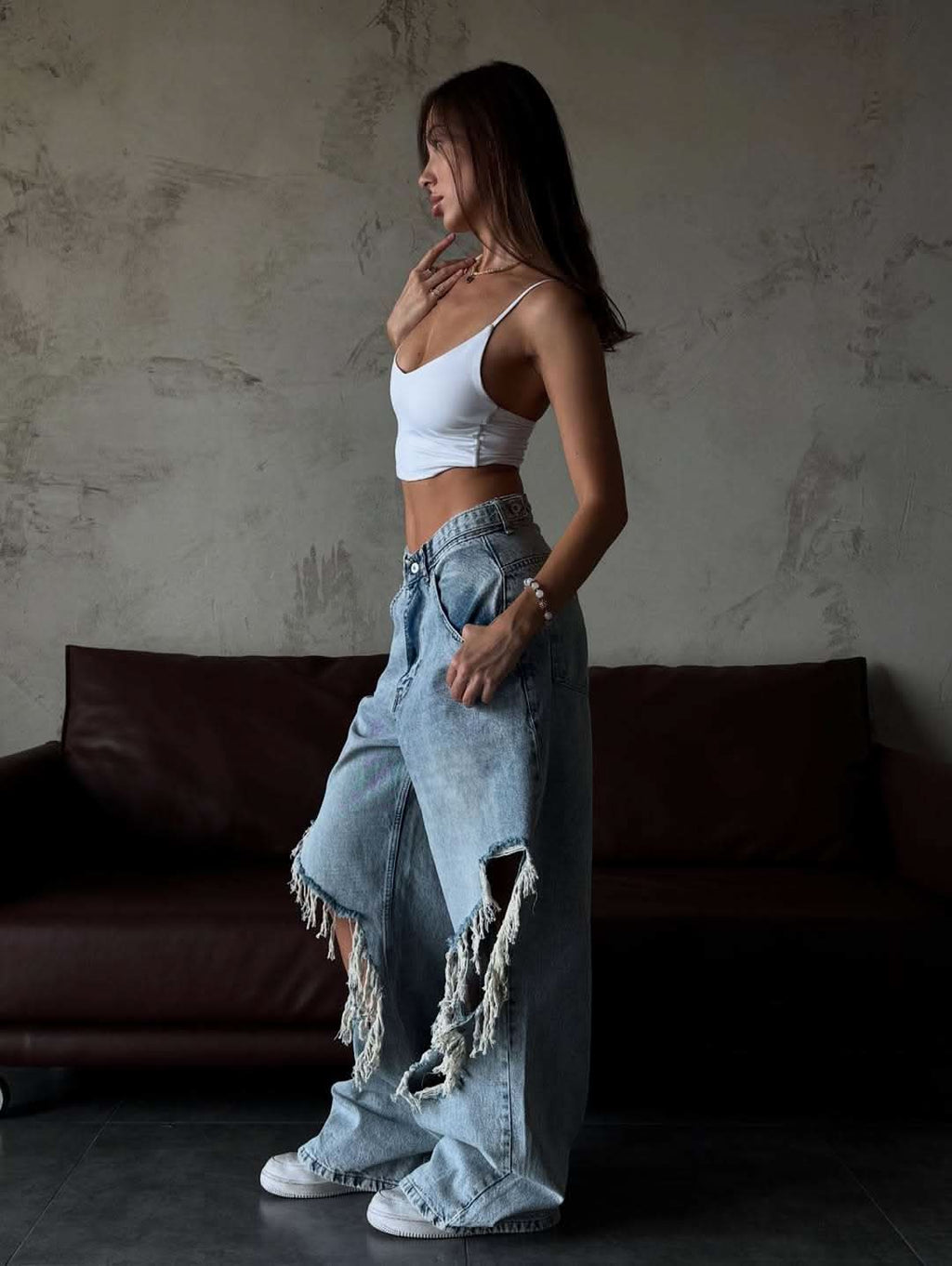 Edge Break – Shredded Wide-Leg Denim