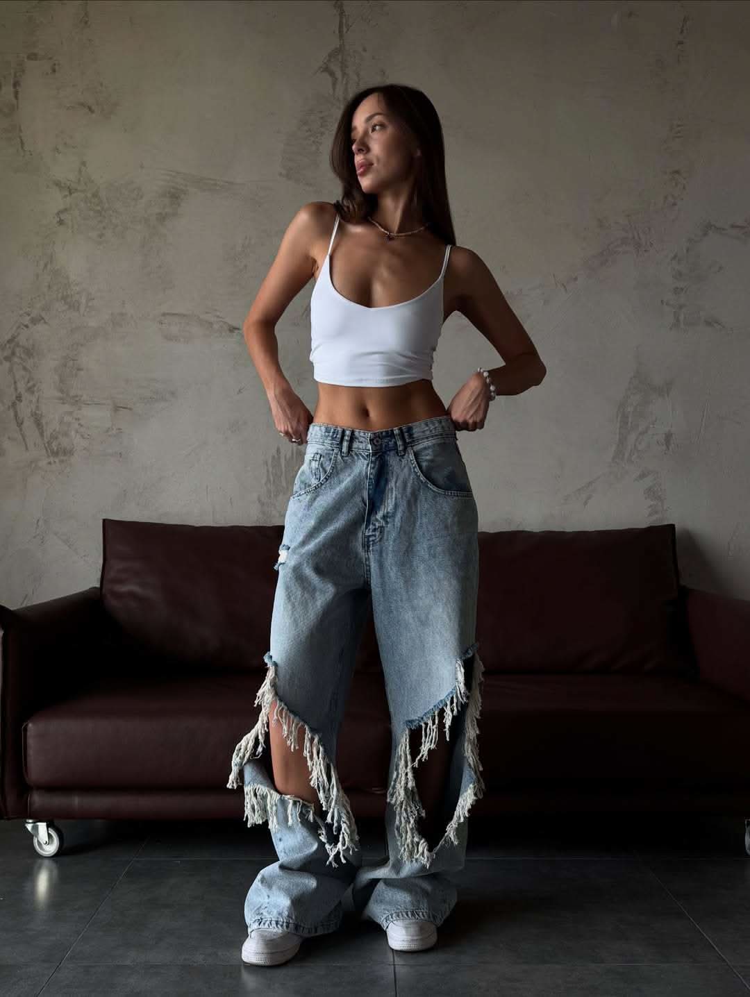 Edge Break – Shredded Wide-Leg Denim