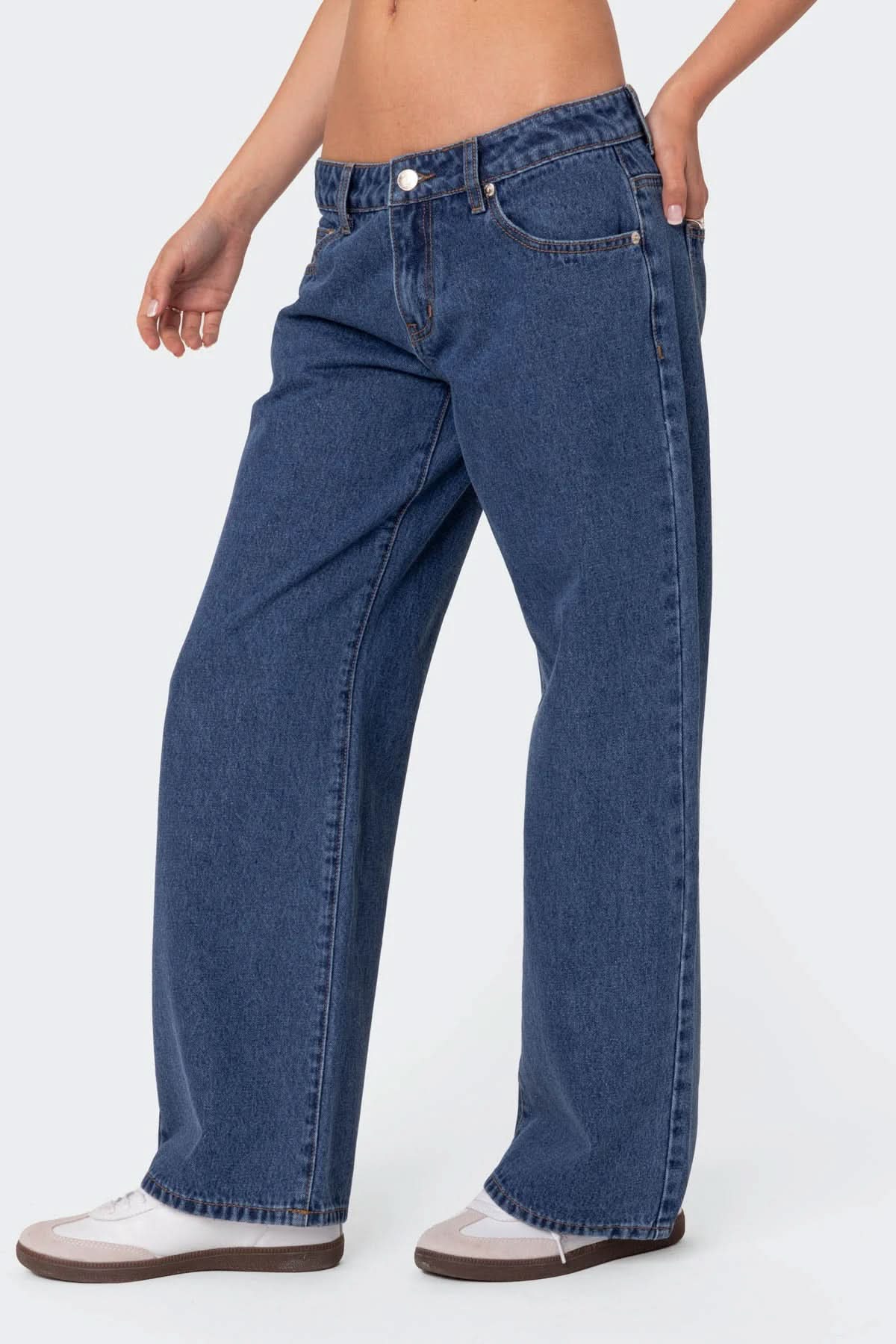 Maya Washed – Low Rise Jeans
