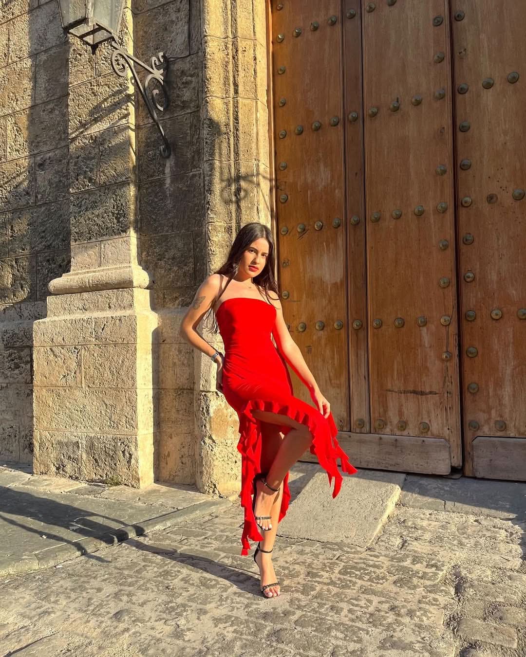 Dalia — Midi Dress